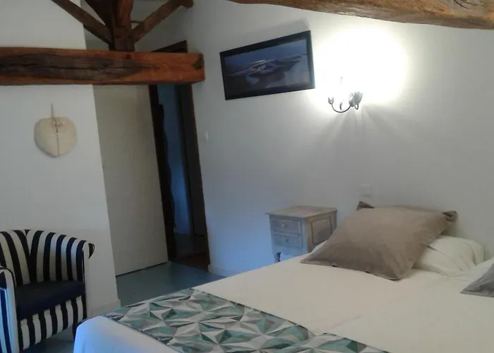 D'hotes Proche Puy Du Fou Le Pin (Deux-Sevres)